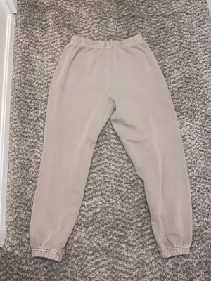 PINK Victoria's Secret Taupe Beige 'P' Logo Sweatpants thumbnail 2