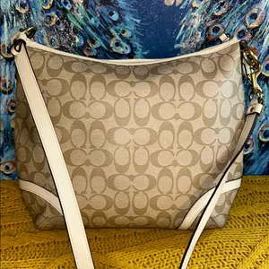 Coach Beige Signature Monogram Coated Canvas Crossbody/ Shoulder Bag thumbnail 6