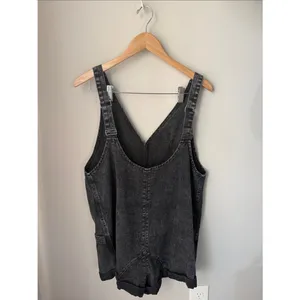 SHEIN Black Wash Denim Shortalls Romper Adjustable Straps Sleeveless Women’s M thumbnail 2