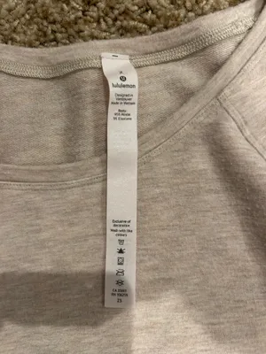 Lululemon Long Sleeve thumbnail 2