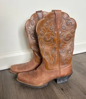 Ariat Round Up Square Toe Western Boots thumbnail 1