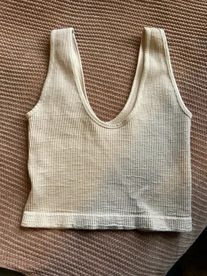 By Together V Neck Cropped Tank Top Ribbed thumbnail 2
