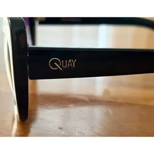 QUAY Australia “Breath Of Life” Sunglasses - Black Frames/Gradient Purple -NWT thumbnail 6