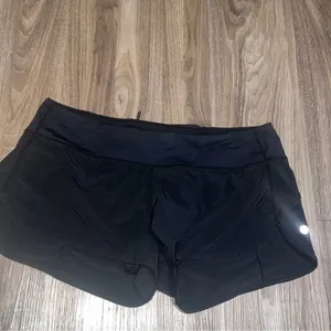 Lululemon black shorts thumbnail 5