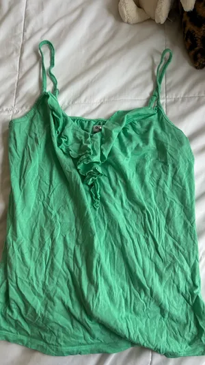 vintage y2k gap tank top thumbnail 1