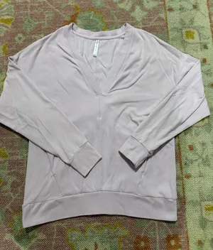 Fabletics V-Neck Rosaline Pullover thumbnail 1