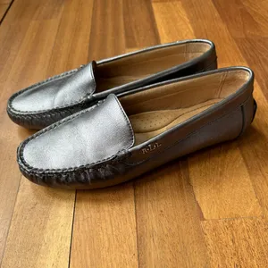 Lauren by Ralph Lauren Caitlyn Driving Loafer In Pewter, Size 6B thumbnail 2