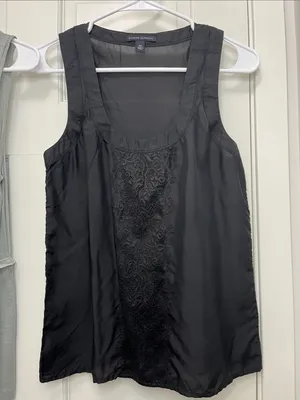 Banana Republic & J. Crew Sleeveless Silk Blend Blouse - Size XS thumbnail 2