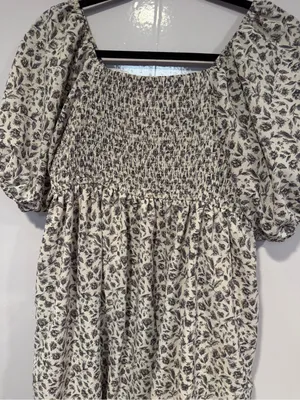Mikarose Cream Dress‎ with Gray Floral Print thumbnail 2