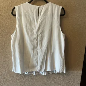 Shein White Pleated Sleeveless Blouse Size Large | Basic Versatile Top thumbnail 4