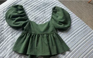 Francesca's Top Green thumbnail 1