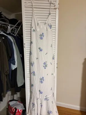 Princess Polly Sing Along Maxi Dress White Blue Floral thumbnail 4