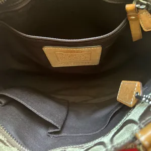 Vintage Coach Hampton Shoulder Bag thumbnail 8
