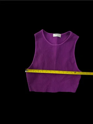 Babaton Ribbed Magenta Crop Tank thumbnail 4