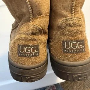 UGG Australia Ultra Short Chestnut Suede Boots Women's Size 9 Hard Sole EUC thumbnail 4