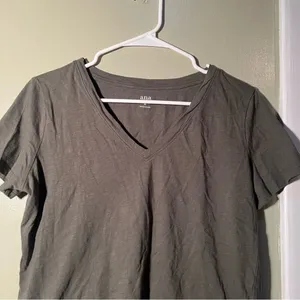 A.n.a. Women's Size Medium T-Shirt V-Neck Short‎ Sleeve Dark Army Green Cotton thumbnail 4