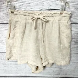 Neutral Cream Button-Up Shirt & Casual Drawstring Shorts Summer Set Size Small thumbnail 3