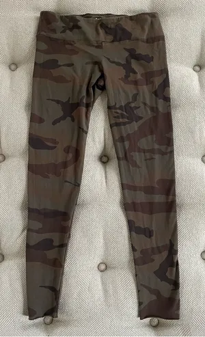 Aritzia TNA Camouflage Leggings 25.5” Inseam S thumbnail 1