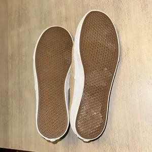 Vans thumbnail 2