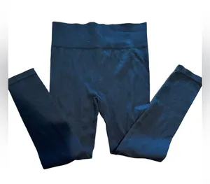Women’s 2 Piece Leggings & Crop Top thumbnail 2