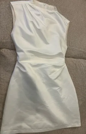 Odd Muse Ultimate Muse Satin Straight Neck dress White thumbnail 3