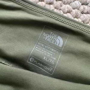 NWOT The North Face Dayology Mid-Rise 7/8 Tight Women’s Size XL Mesh Detail thumbnail 5