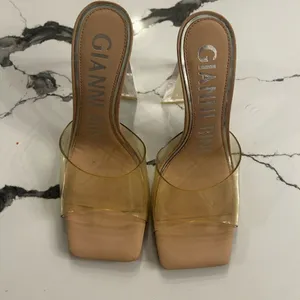 Gianni Bini Women's Transparent Heels NWOT thumbnail 6