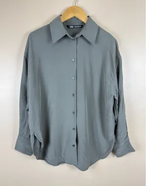 Zara XS Women’s Oversized Green Button-Down Shirt Long Sleeve thumbnail 1