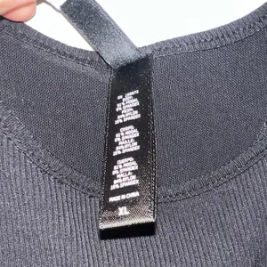 SKIMS Black Ribbed crop top XL onyx ribbed thumbnail 5