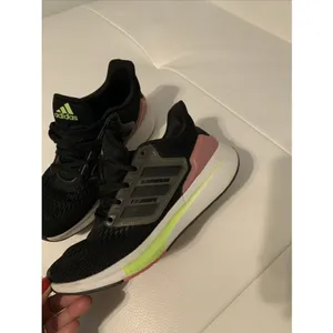 Adidas EQ21 Running Shoes, Black, Women's 8.5 Size thumbnail 2