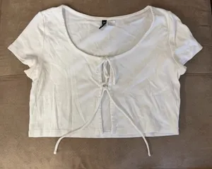 H&M White Tie Front Crop Top thumbnail 1