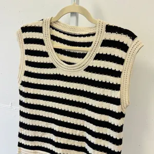 Commense Black Cream Striped Knit Sweater Vest Top Scoop Neck OA221220020 Summer thumbnail 3