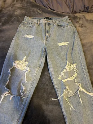 Aeropostale Ripped “Mom” Jeans thumbnail 2