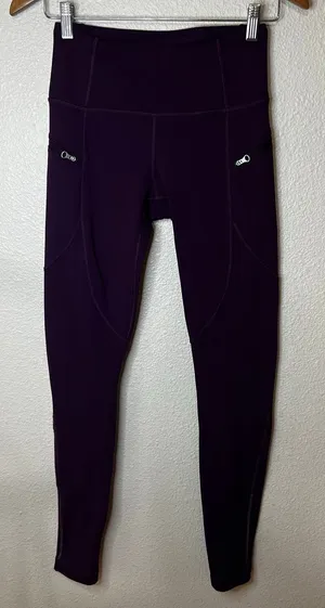 Lululemon purple fleece leggings with zipper thigh pockets WOMENS 6 thumbnail 1