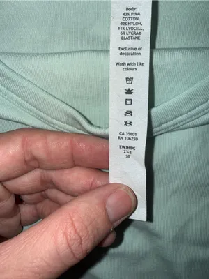 Lululemon Ribbed‎ Held Tight Tee size 8 thumbnail 4