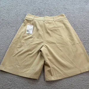 Forever 21 Khaki Tan Pleated High Waisted Tailored Shorts Women Size Small NEW thumbnail 2