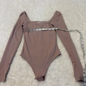 Aritzia Babaton Contour Womens XS Long Sleeve Dusty Preppy College Minimalist thumbnail 3
