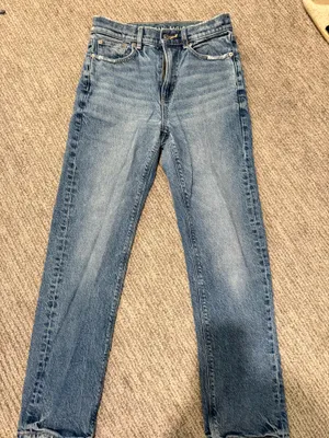 American Eagle High-Rise Straight Jeans thumbnail 1