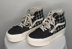 Vans Sk8-Women’s size 5 Hi Platform Black Embroidered High Top Sneakers(B76)✨✨ thumbnail 1