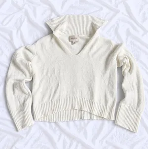 Industry Republic Clothing White Turtleneck Sweater – Size Medium thumbnail 1