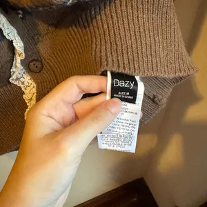 Ruffle Thick Lace Cardigan Size M thumbnail 3