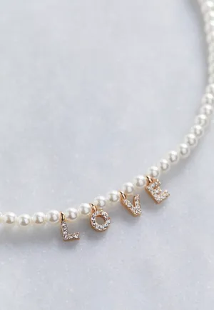 Pearl Necklace thumbnail 1
