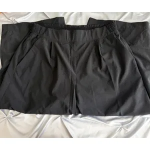 Athleta Pull-On Track Pants Elastic Waist Black Petite 12P Straight Leg thumbnail 2