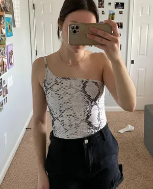 Princess Polly One Shoulder Bodysuit thumbnail 2
