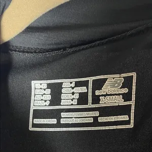 New Balance Black‎ Woman's X-Small Athletic Zip up Jacket thumbnail 2