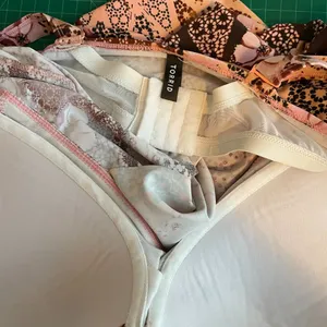 Torrid Women Plus Size 1 D/DD Pink Maroon Floral Tankini Underwire Built in Bra thumbnail 11