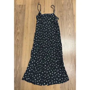 Brandy Melville Colleen Ditsy Blue Floral Midi Tank Dress 90s 2000s Soft Grunge thumbnail 2