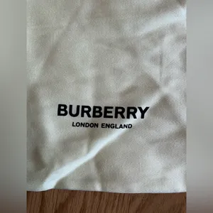 Authentic BURBERRY dust bag 🌷 thumbnail 4
