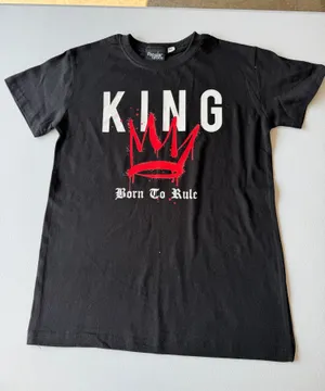 Popular Sports Youth Boys Black KING Graphic T-Shirt – Size M (8–10) thumbnail 1