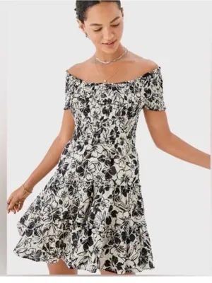 American Eagle Women Medium Black Cream Floral Smocked Tiered Cotton Mini Dress thumbnail 1